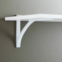 Signature Hardware Basilio 4-1/8 in. Cast Iron Shelf Bracket in White Powder Coat