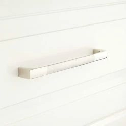 Signature Hardware Levitt 1/2 x 5-3/8 in. Brass Cabinet Pull in Satin Brass